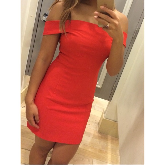 Forever 21 Dresses & Skirts - 2/$15 Forever 21 off-shoulder body con dress